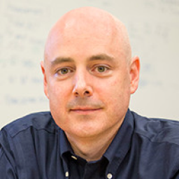 Chris Ré